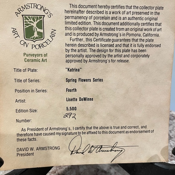 Collectors Plate “KATRINA” Spring Flower Series - Picture 4 of 6